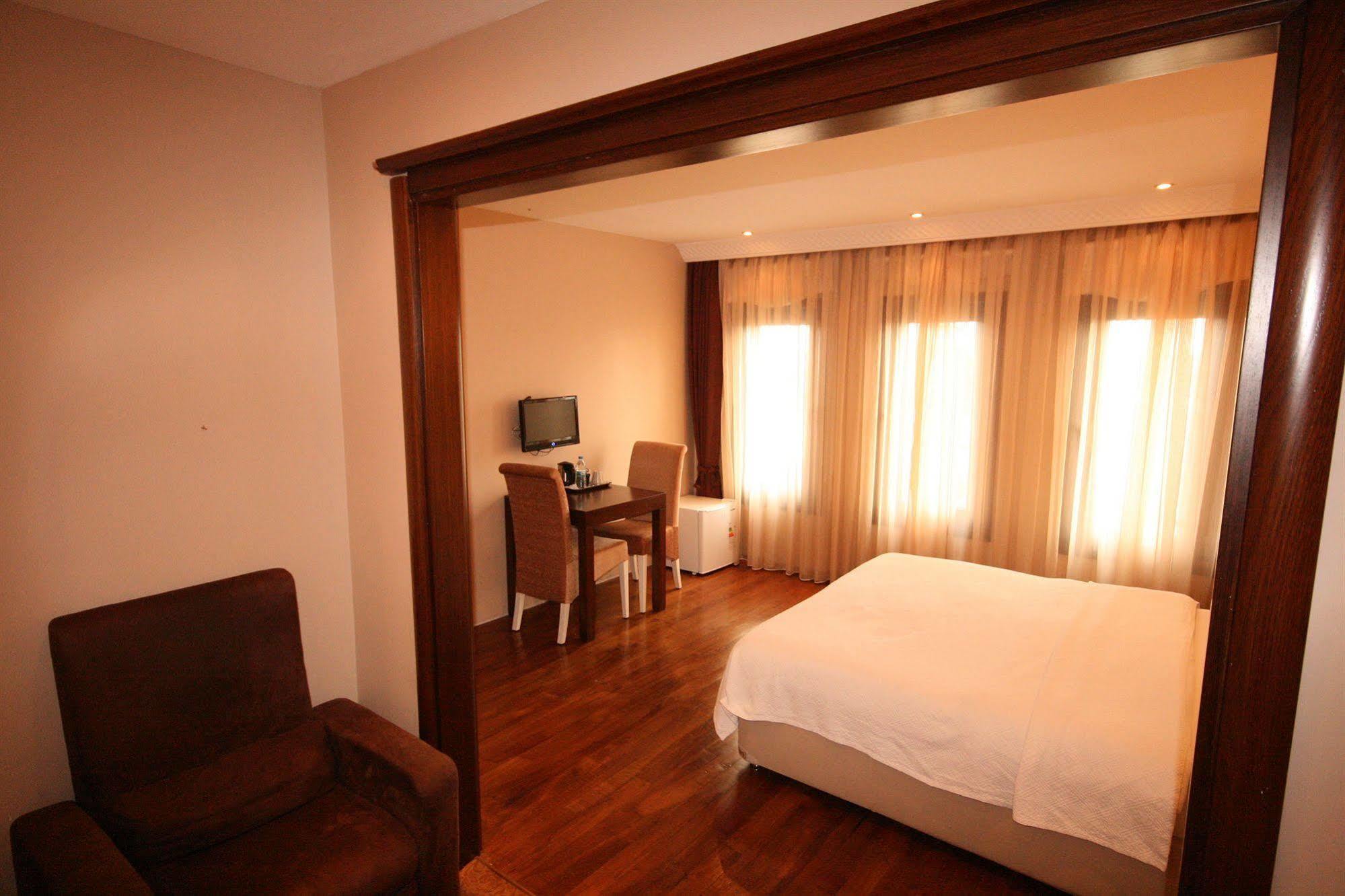Mangana Konak Hotel Istanbul Exterior photo